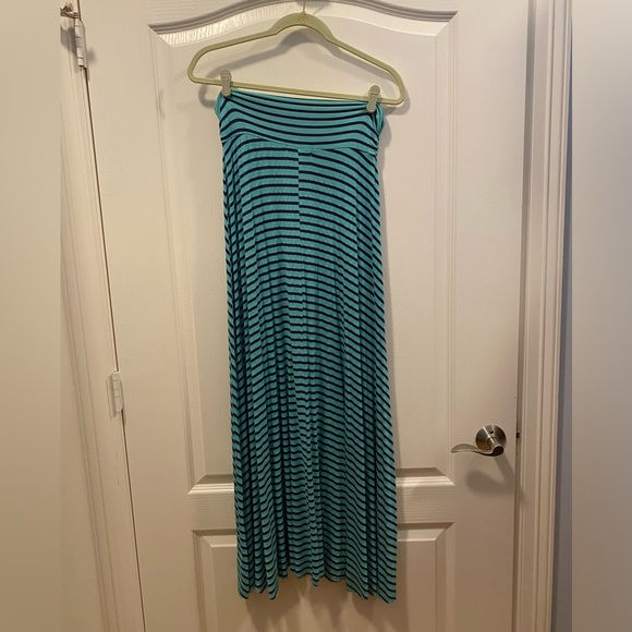 Renee C Maxi skirt - Picture 2 of 3